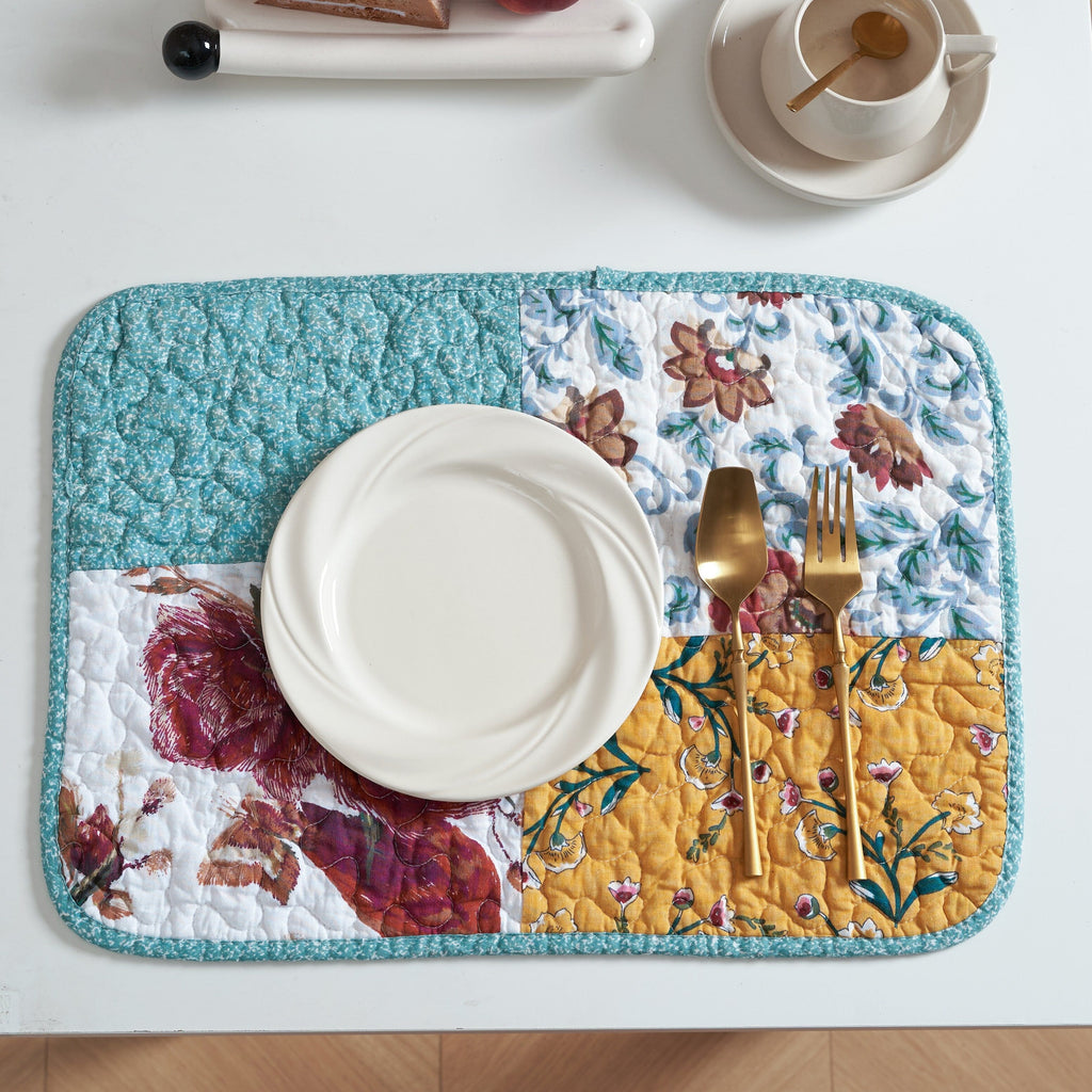 Tache Old World Garden Pastel Blue Yellow Red Hummingbirds Cotton Patchwork Placemats (JHW-936)